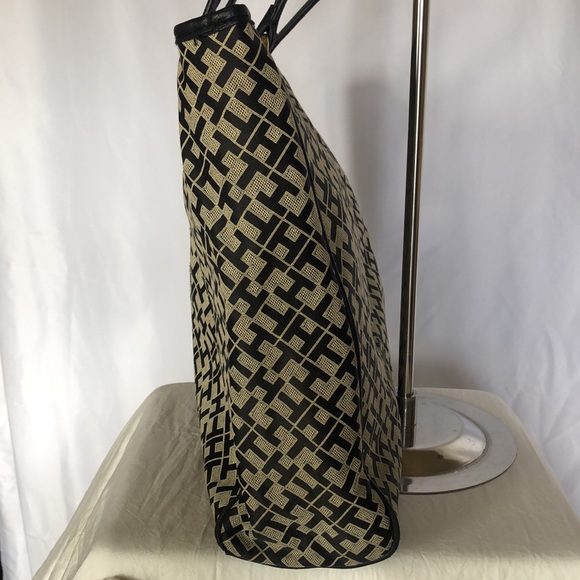 TOMMY HILFIGER black and taupe colored monogram large laptop tote bag. - Picture 13 of 13